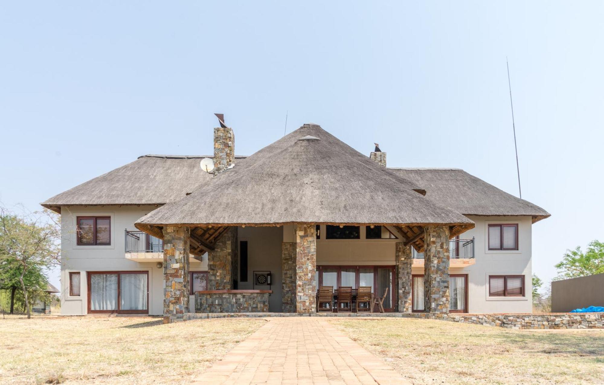 Zebula Golf Estate And Spa - Private Rentals Mabula Game Reserve エクステリア 写真